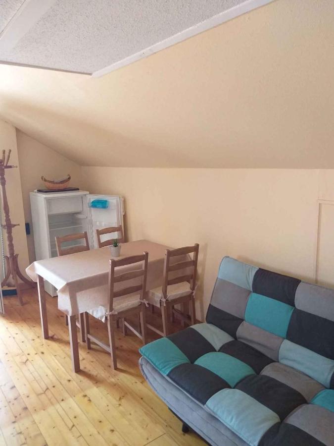 Apartment In Balatonlelle/Balaton 19144 エクステリア 写真